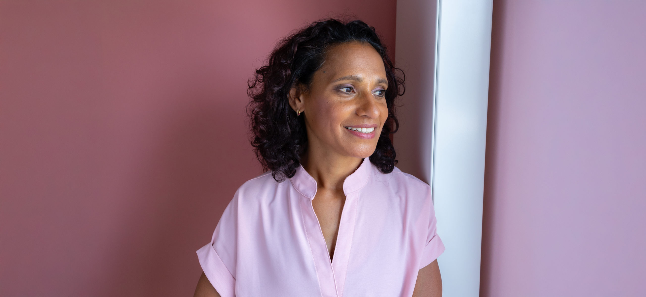 CoachCarmen_Onderaan_8Z4A3728-Edit Kracht en Keto coach Carmen Stobbe